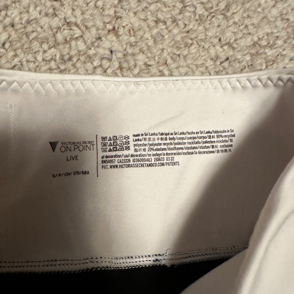 Victoria’s Secret 🩷Leggings Bundle – Black Foldover + Black/White Ruched W - Picture 4 of 7